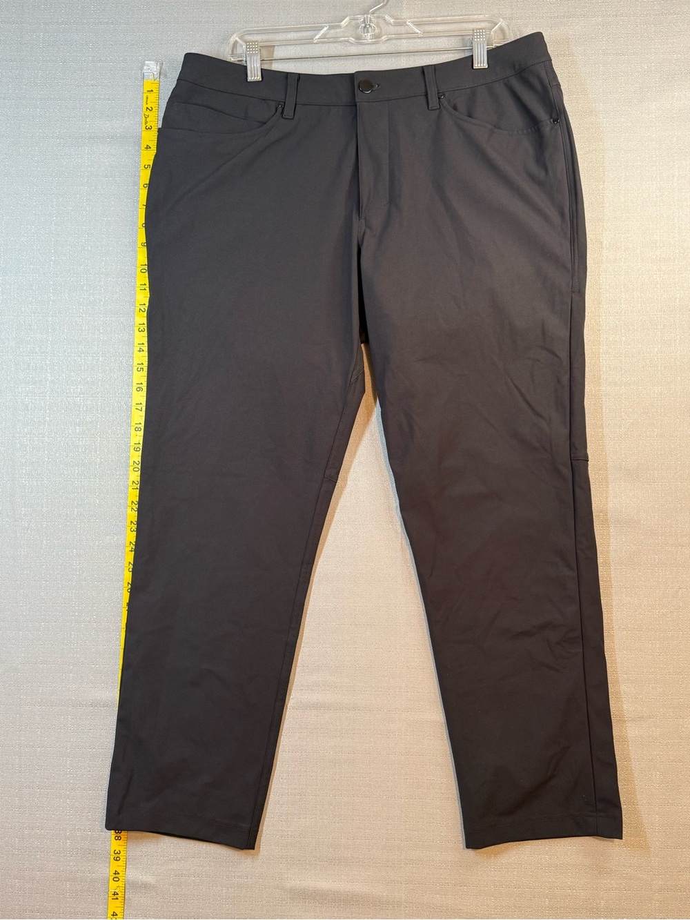 lululemon athletica Black Men's ABC Classic Fit 5 pocket - Picture 2 of 7